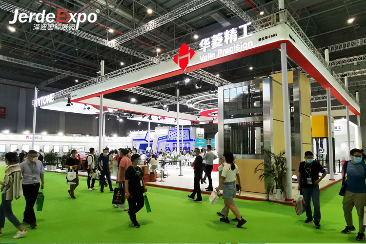 木結(jié)構(gòu)展臺搭建 木結(jié)構(gòu)展臺搭建